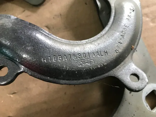 Charnière de Capot FORD OEM pour Fiesta MK8 5D 2017+ image 5