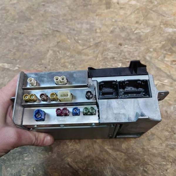 Module de commande radio Mercedes-Benz OEM A1779011503 image 7