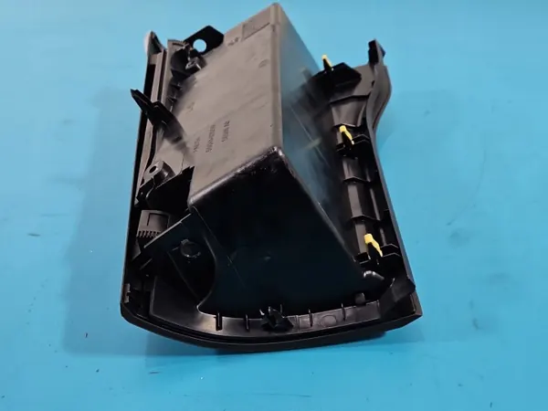 Matkustajan hansikaslokero Toyota Auris I OEM 55041-02050 image 7