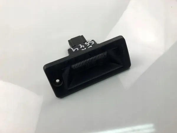 Éclairage plaque OEM 6K9943115 VW Caddy II Fourgon image 2