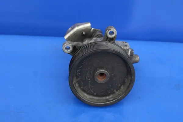 Styrpump OE Mercedes W221 3.0 3.2 3.5 CDI A0044668901 image 4