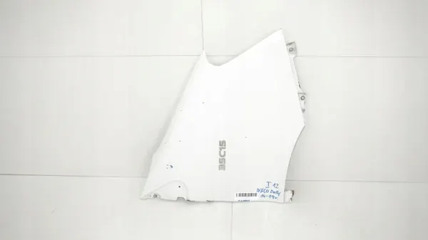 Garde-boue avant droit OEM 360150760 Iveco Daily image 2