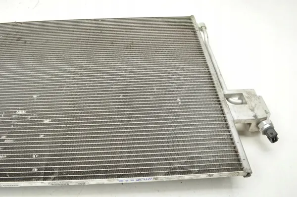 Condenseur climatisation Volvo XC40 B4 OEM 32339282 image 10