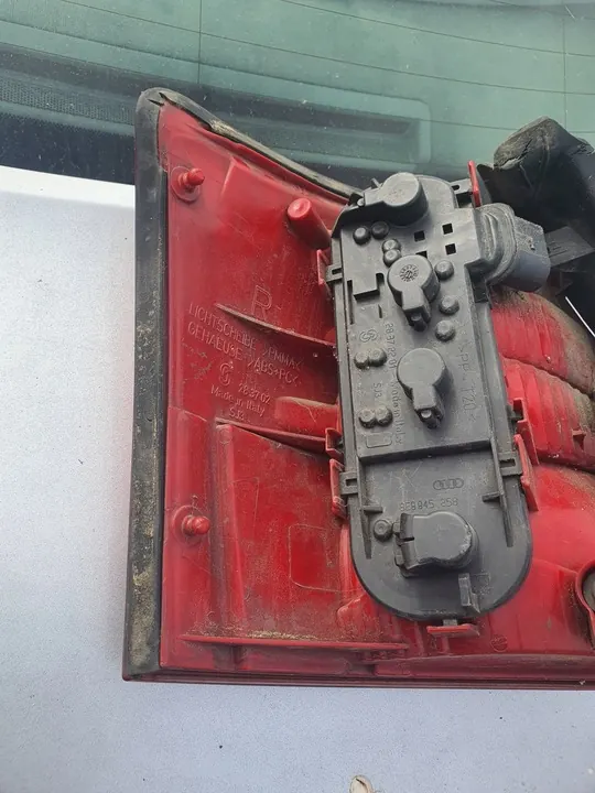 Luz trasera derecha Audi A4 B6 OEM 8E9945096A image 6