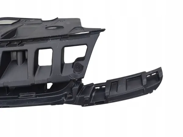 Renault Megane III Front Grill Reinforcement 620367065R image 4