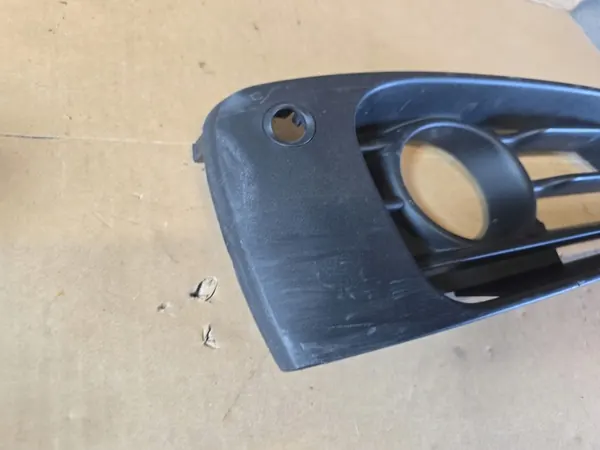 BMW 2 F45 F46 Griglia Paraurti Sinistra Alogena OEM 51117328681 image 2