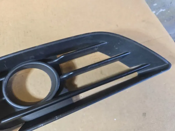 BMW 2 F45 F46 Griglia Paraurti Sinistra Alogena OEM 51117328681 image 3