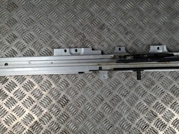 Toit ouvrant complet OEM 1718953 pour Mercedes-Benz E W212 image 3