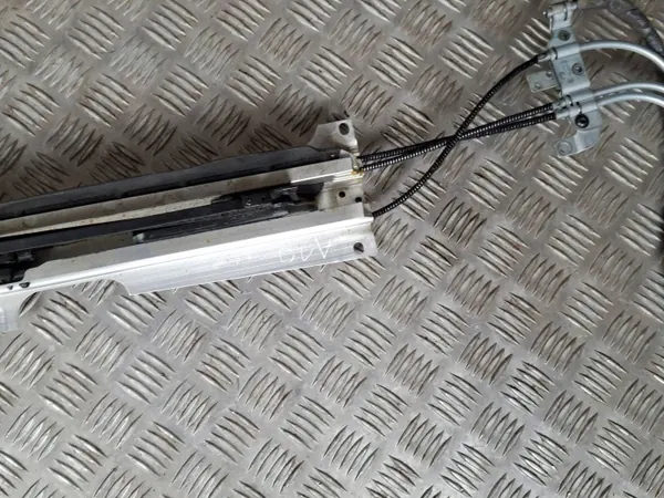 Toit ouvrant complet OEM 1718953 pour Mercedes-Benz E W212 image 8
