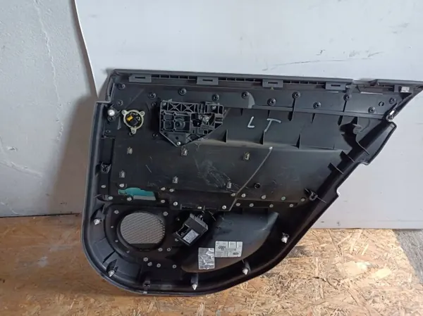 Jaguar XF X250 vasen taka sivupaneeli OEM BKU1372 image 4