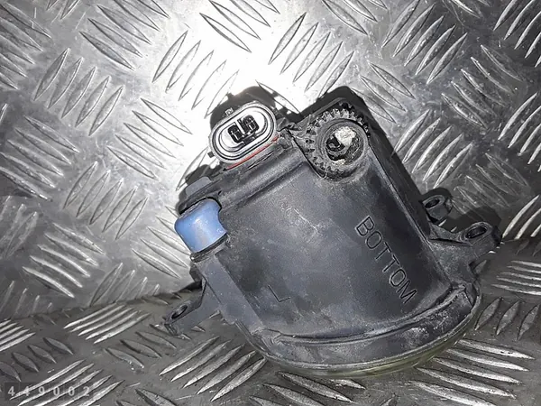 Farol de neblina Toyota Auris 2007 812200d041 image 4