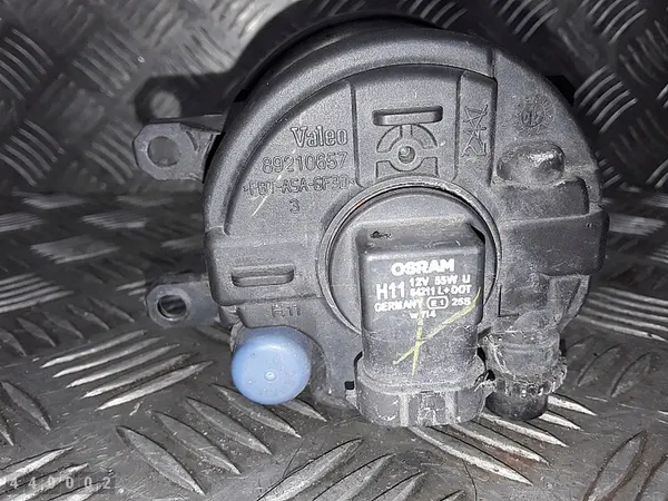 Farol de neblina Toyota Auris 2007 812200d041 image 5