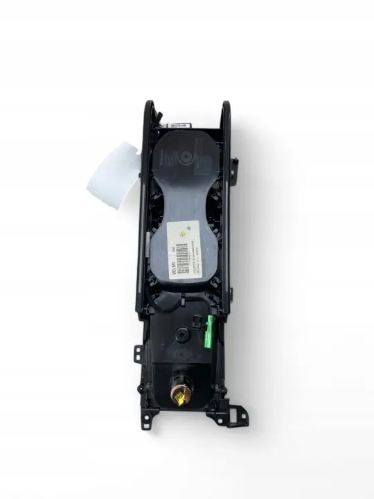 Volvo XC90 Bekerhouder OEM 31389958 Dashboard image 7