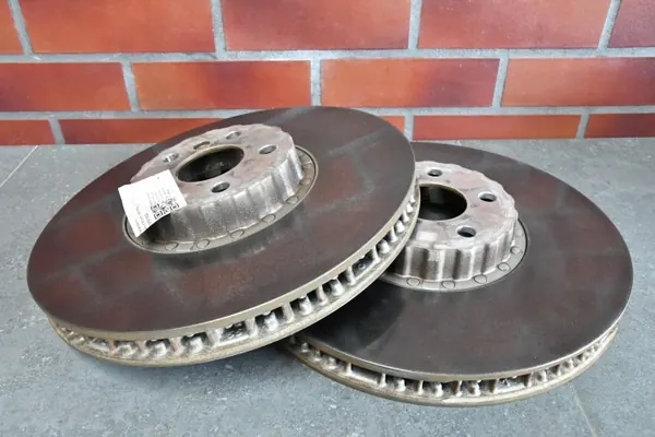 Jarrulevyt & Puristimet OEM 662358389 BMW 5 G60 image 6