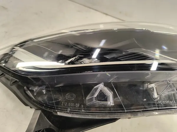 Renault Captur I Lift Full LED -lamppu 260107244R image 3