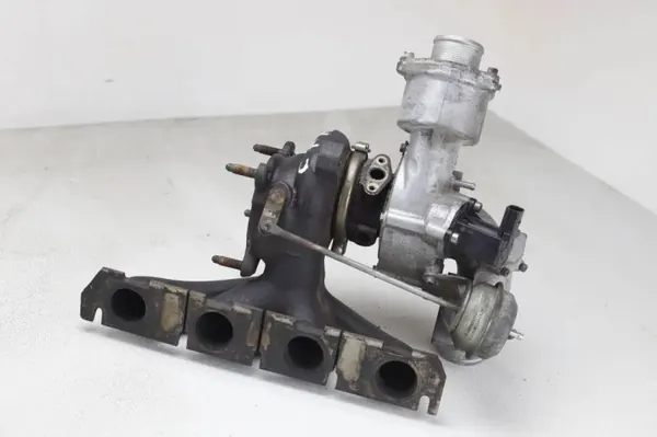 Turbo OEM 06H145702S pour Audi A4 2.0L Essence image 2