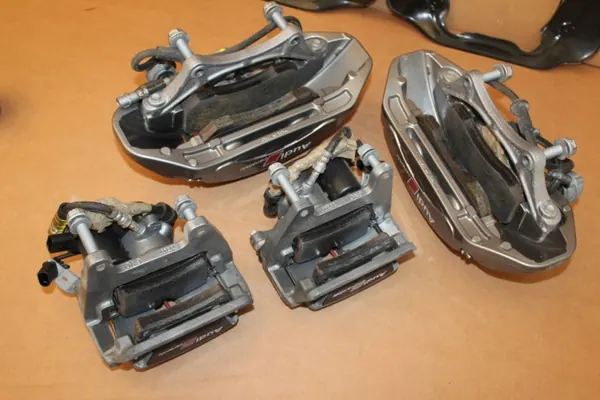 OEM 4G0615302J Jarrupalat sarja Audi RS7 4G image 10