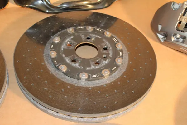 OEM 4G0615302J Jarrupalat sarja Audi RS7 4G image 5