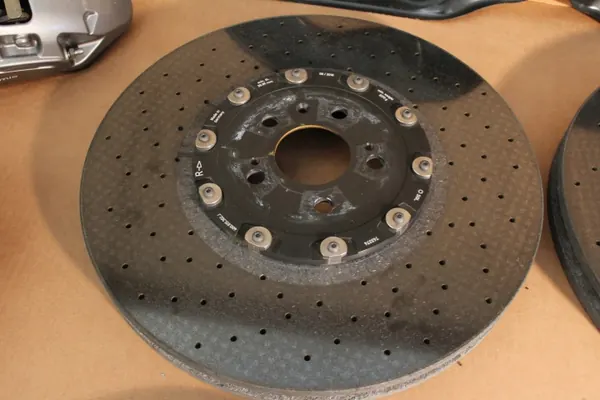 OEM 4G0615302J Jarrupalat sarja Audi RS7 4G image 6