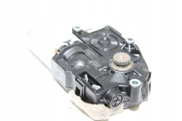 OEM 1717822 schuifdakmotor voor BMW F87 F01 F10 image 3