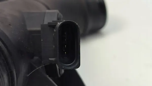 Insugningsrör OEM 03G906051E för Audi Q3 8U image 3