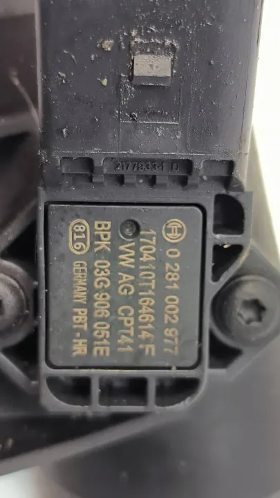 Insugningsrör OEM 03G906051E för Audi Q3 8U image 4
