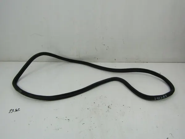 Junta de maletero OEM AK-6-90512 para VW Passat B5 FL image 2