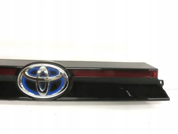 Toyota Yaris Cross 2023 Takakilven valo OEM 768010D760 image 5