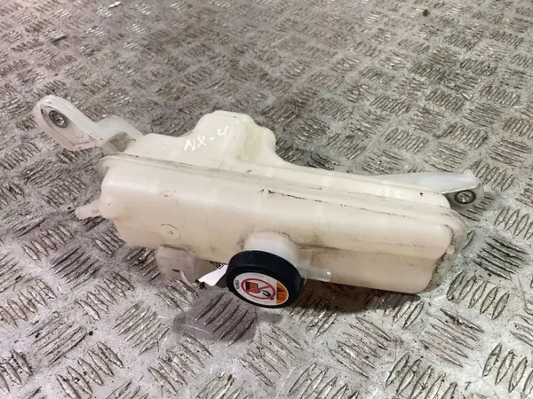 Lexus NX 2020 Kylvätske expansionsbehållare OEM UTO40857 image 2