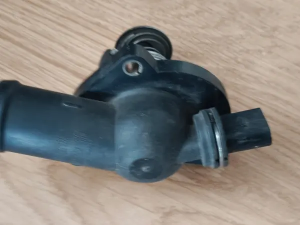 Thermostat OEM 032121121L pour VW Golf IV Bora image 2