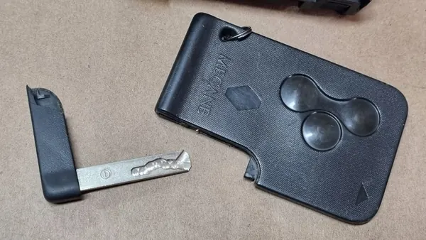 Kaartlezer 8200074331A Renault Megane 2 II image 8