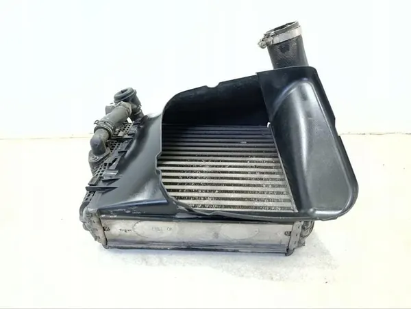 Porsche MACAN Koeler 2015 95B145803B image 4