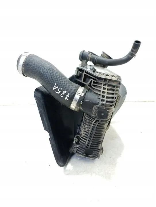 Porsche MACAN Koeler 2015 95B145803B image 6