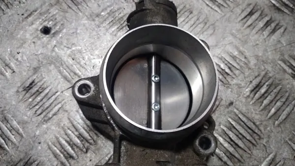 Corps de papillon OEM 965078738002 pour Citroen C5 image 4