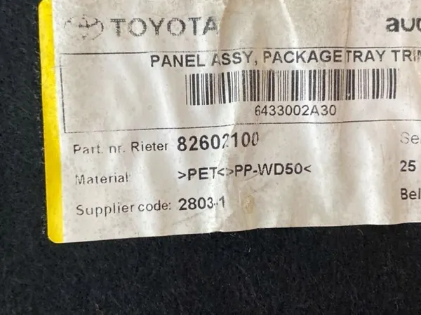 Étagre de coffre Toyota OE 82602100 d'occasion image 6