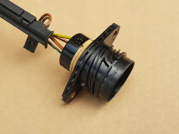 Polttoaineinjektorin johdotus / Audi A2 1.4 TDI / OEM image 7