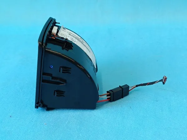 Cendrier OEM 3V0863284 pour Skoda Superb 3 Kombi 2.0TDI image 5