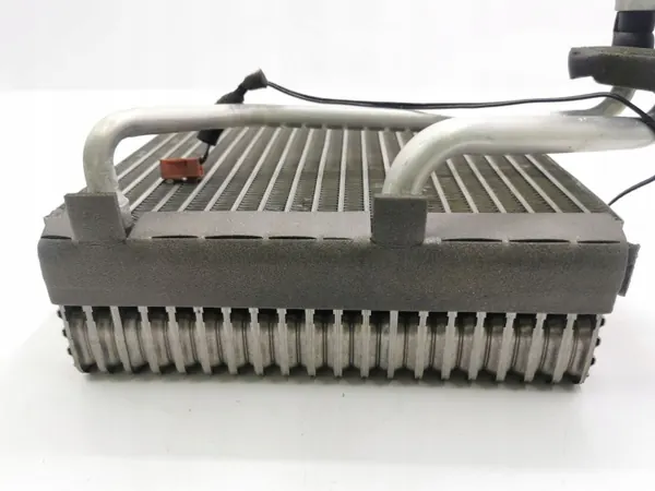 OEM AMD78582 Verwarmingskern KIA Sportage 2008 image 3