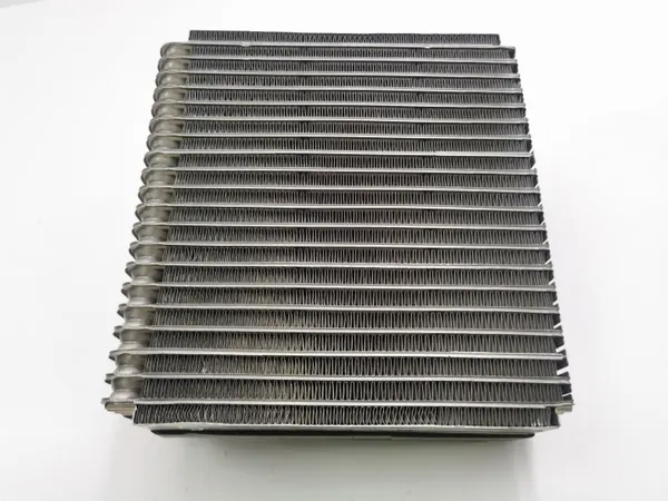 OEM AMD78582 Verwarmingskern KIA Sportage 2008 image 8