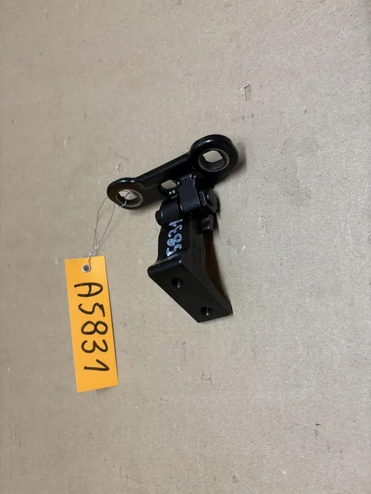 Volvo XC60 II Linker Achterdeurscharnier OEM 31424455 image 2