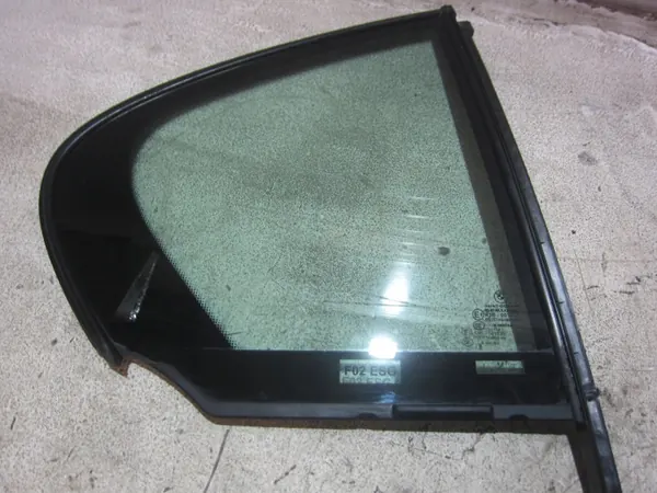 BMW 7 F02 Bak Höger Fast Glas OEM 51357177850 image 3