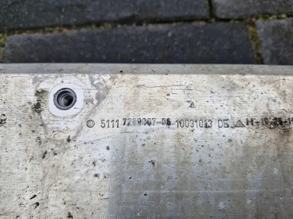 BMW 4 F32 Etuiskunvaimennus OEM 51117289907 image 2