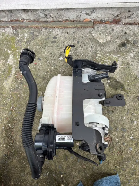 Trevägsventil Hyundai OE 25660-CU000 för Ioniq 6 image 4