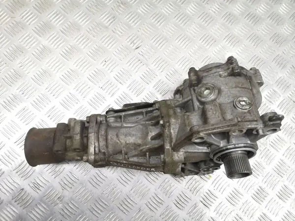 Caixa de transferência Mitsubishi OEM 067038 - Usado image 8