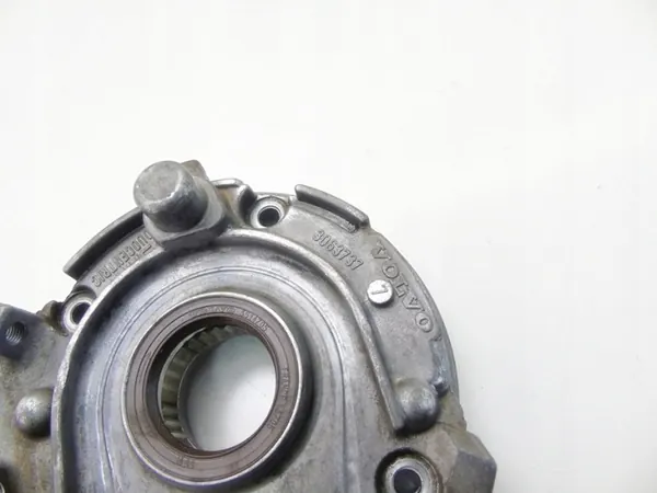 Pompe à huile OEM 3063737 pour Volvo 2.4 D D5 image 3