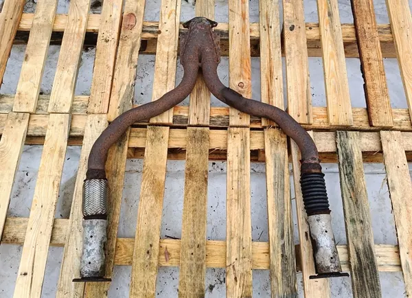 Tubo de Escape Frontal Y-Pipe Infiniti FX35 S50 2003-2008 OEM image 3