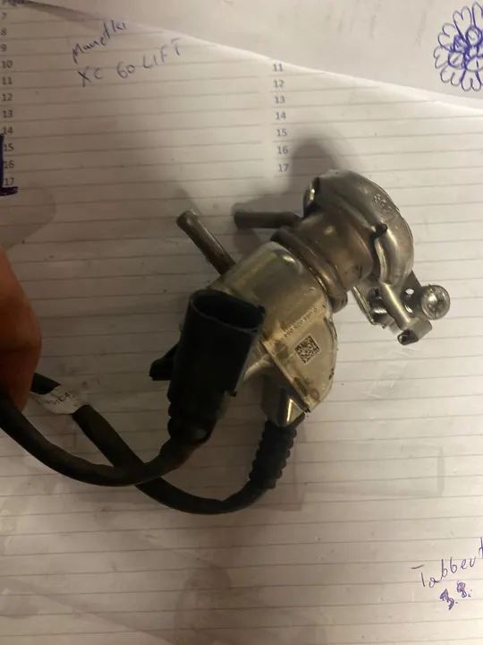 Inyector AdBlue Audi A4 A5 A6 A7 Q5 Q7 image 2