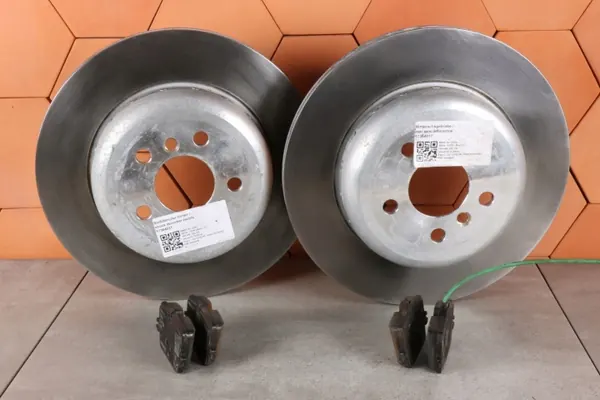 Jeu de disques et plaquettes arrière BMW OEM 6883979 image 3