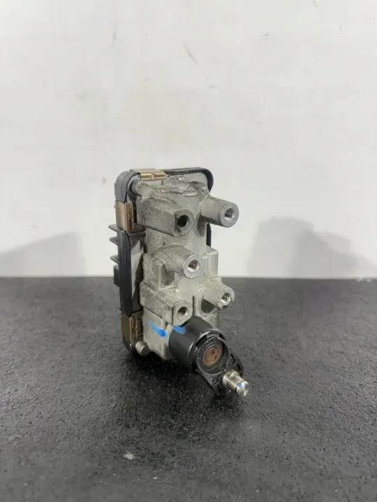 OEM 49335-19600 Actuador Turbo para Jaguar XE R-Sport image 5
