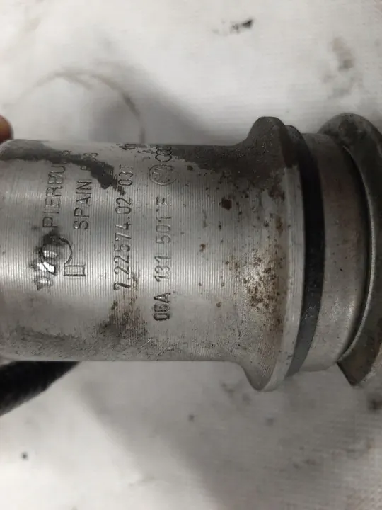 Audi EGR-venttiili 06A 131 501 F image 3